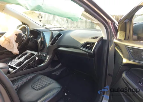 2023 Ford Edge Titanium z USA, uszkodzony, nr VIN 2FMPK4K91PBA19446